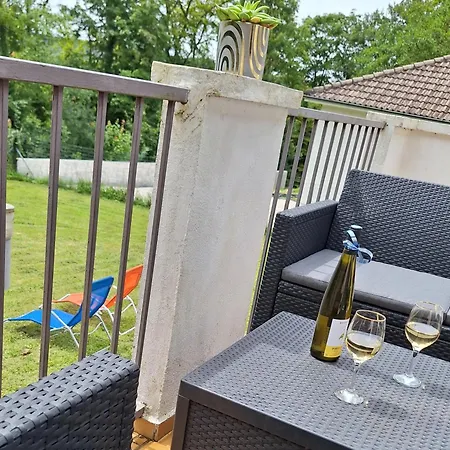 Agreable Maison Avec Jardin A Joinville