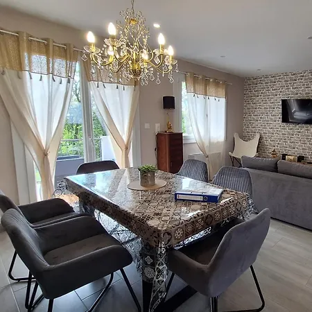 Agreable Maison Avec Jardin A * Joinville