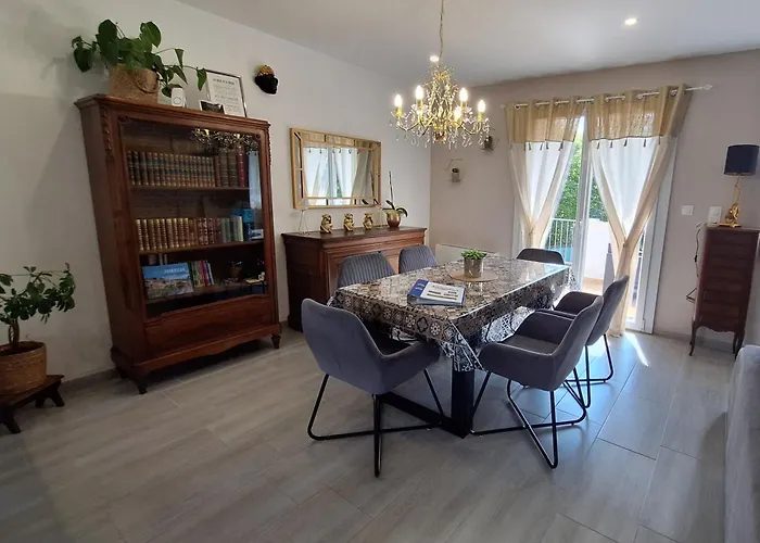 Agreable Maison Avec Jardin A